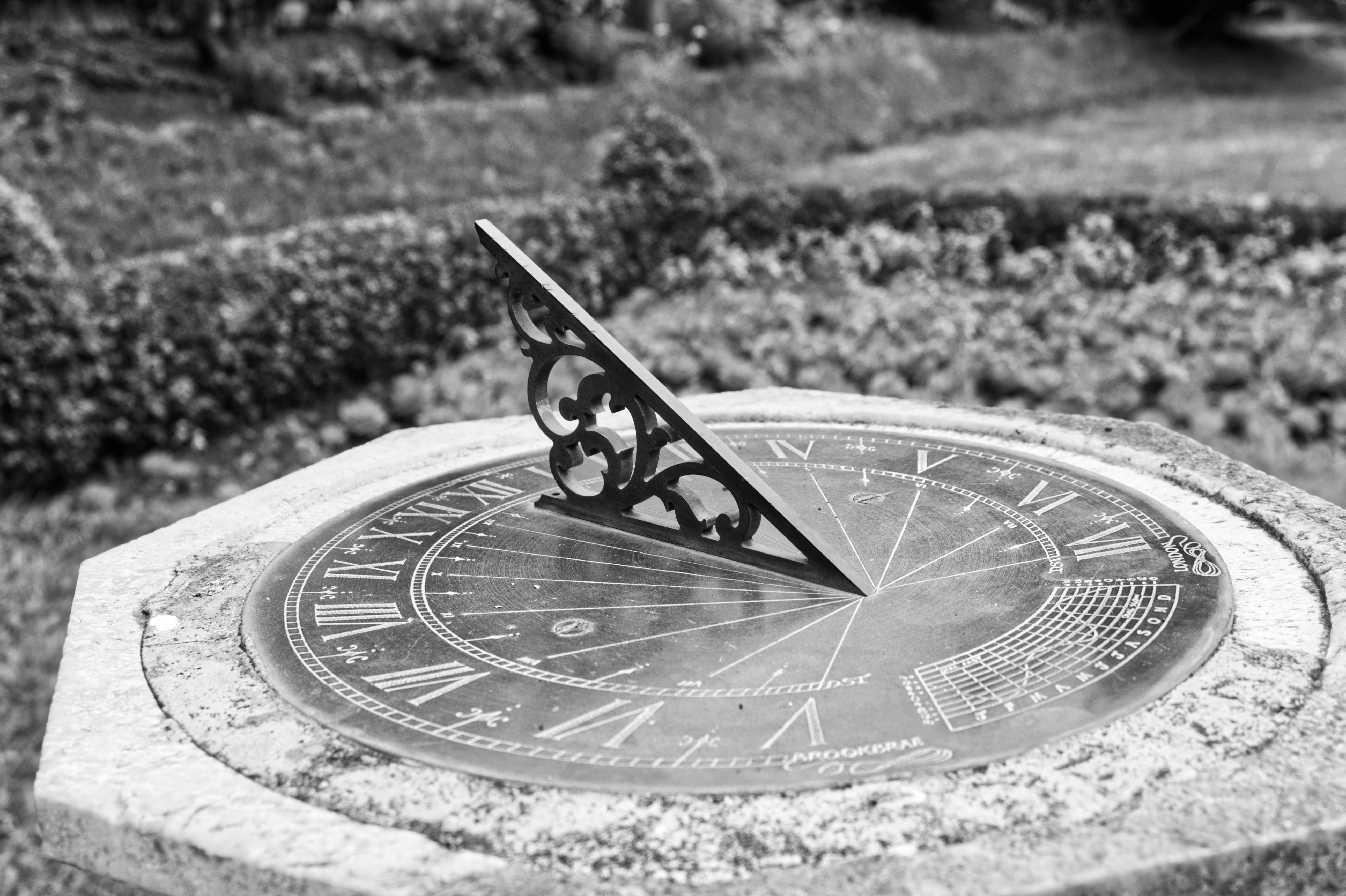 The First Clock - Origin of the Sundial from Jomashop Academy